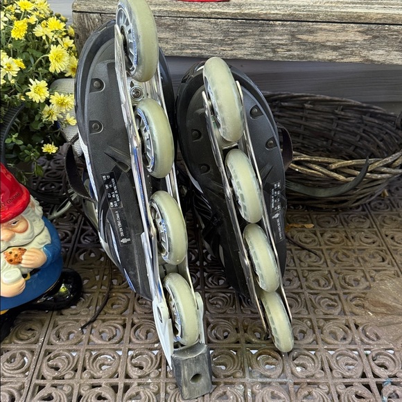 Rollerblade Inline Skates in Gray and Blue. Men’s adult Size 12. Hardly used. - Picture 7 of 9